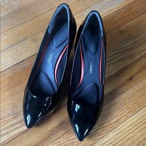 Rockport Women’s total motion 75 MM Pointed Toe Heel💕Sz 9.5